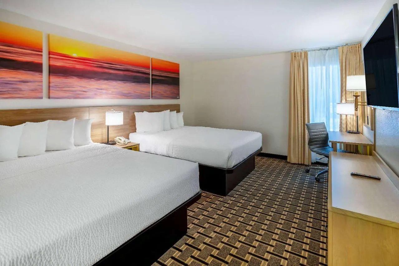 Hotel Carolina A Days Inn By Wyndham Hilton Head Island