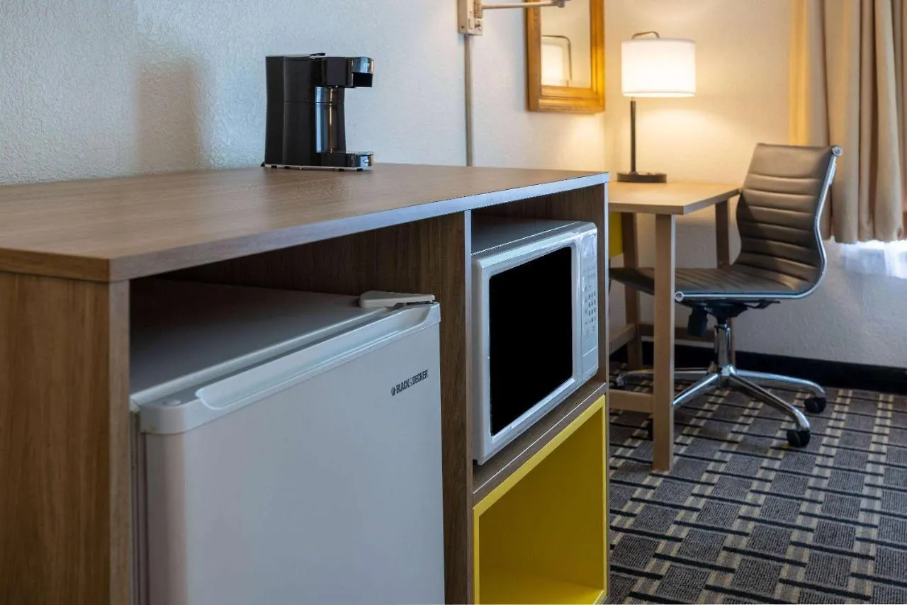 Hotel Carolina A Days Inn By Wyndham Hilton Head Island 3*,  United States
